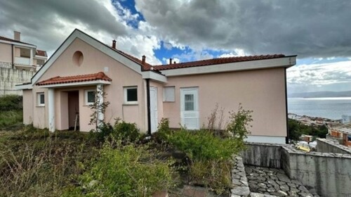 Bild 2 - 5 Zimmer Einfamilienhaus zum Kaufen in Crikvenica