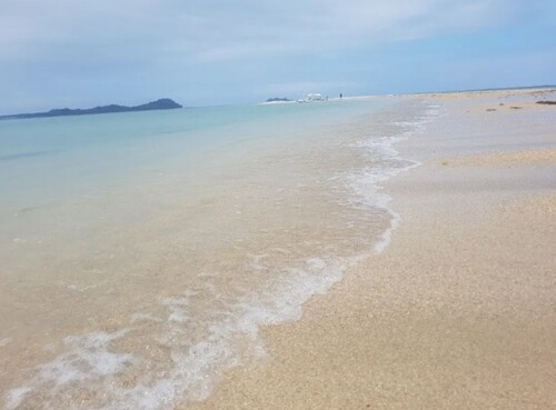 Bild 1 - Grosszügiger Insel mit beidseitige lange Strand und Sandbar