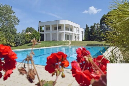 Bild 1 - Luxusvilla in Meernähe - 1.300.000,00 EUR Kaufpreis, ca.  750,00 m² Wohnfläche