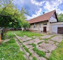 Im Komitat Veszprem ein 65m2 Haus mit 1778m2 Grund - Nyírád