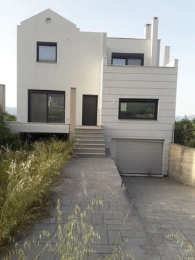 Bild 1 - Halbfertige Maisonette in Meernähe