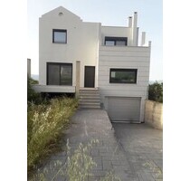 Halbfertige Maisonette in Meernähe - Aigialia