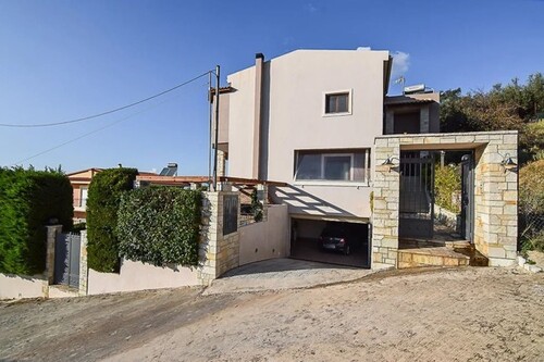 Bild 3 - 4 Zimmer Etagenwohnung in Karias-Patras
