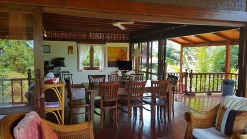 Bild 3 - 5 Zimmer Einfamilienhaus in Maenam