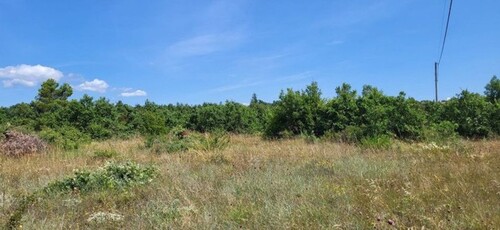 Bild 3 - Grundstück in Pula