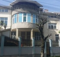 Ultra-zentrale Geschäftshaus in Rumänien - Craiova