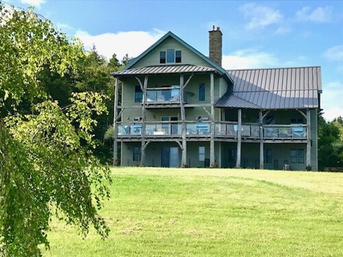 Bild 2 - 8 Zimmer Einfamilienhaus zum Kaufen in Kings Head