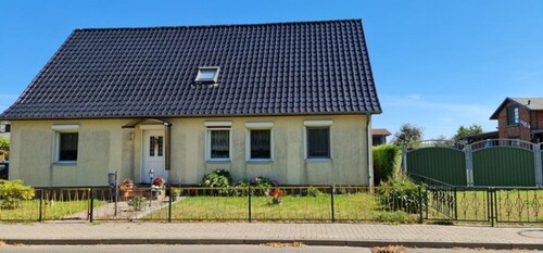Bild 1 - Haus 300 Meter zum See - 331.550,00 EUR Kaufpreis, ca.  178,00 m² Wohnfläche