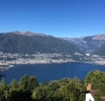 Tessiner Rustiko mit Seeblick auf Lago Maggiore - San Nazzaro