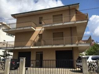 Bild 3 - 8 Zimmer Einfamilienhaus in Guardia Piemontese Marina