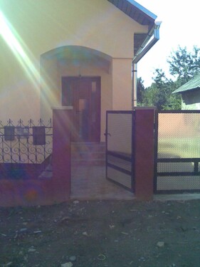 Bild 2 - 4 Zimmer Einfamilienhaus zum Kaufen in Viseu de Sus