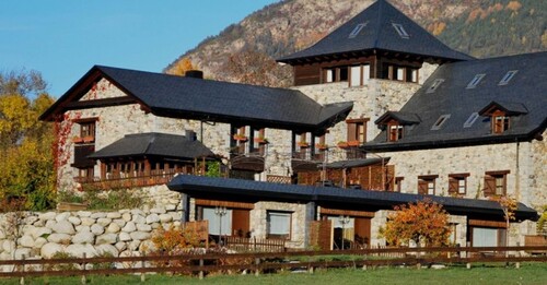 Bild 2 - 16 Zimmer Einfamilienhaus zum Kaufen in Benasque