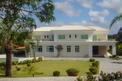 Bild 1 - 2400 m2 Luxus-Villa mit 7 Suiten in Lauro de Freitas