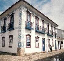 Herrenhaus im Kolonialstil im Herzen der historischen Stadt - Parati