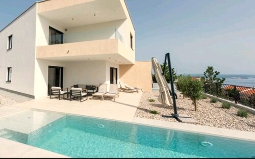 Bild 1 - Haus mit zwei Ferienwohnungen - 1.630.000,00 EUR Kaufpreis, ca.  364,00 m² Wohnfläche