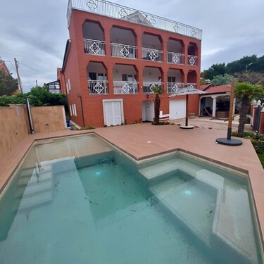 Bild 1 - Wunderschönes Haus in Pomer - 750.000,00 EUR Kaufpreis, ca.  163,00 m² Wohnfläche