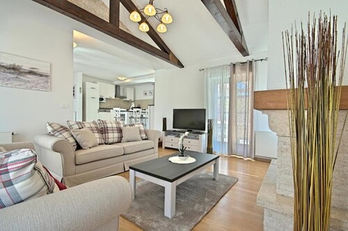 Bild 3 - 3 Zimmer Einfamilienhaus in Linjan