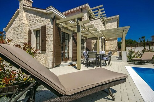 Bild 3 - 3 Zimmer Einfamilienhaus in Linjan