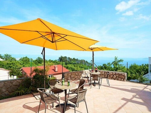 Bild 3 - 12 Zimmer Einfamilienhaus in Opatija