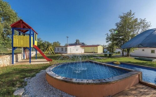 Bild 3 - 3 Zimmer Einfamilienhaus in Tinjan