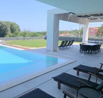 Luxusvilla in Liznjan - 1.400.000,00 EUR Kaufpreis, ca.  497,00 m² Wohnfläche in Linjan (PLZ: 52204)