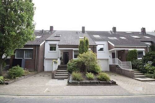 Bild 1 - EBK Garten Garage Für Familien mit 2 Kinder