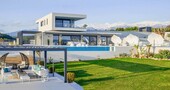 Bild 1 - Luxusvilla am Strand mit Meerblick