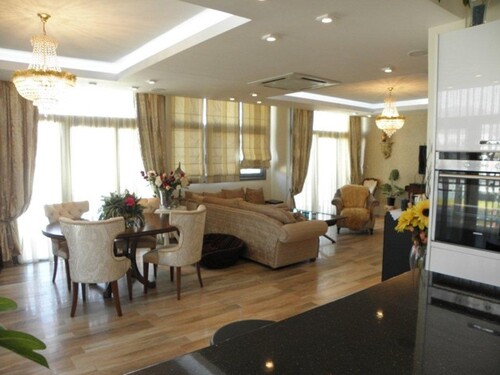 Bild 3 - 4 Zimmer Etagenwohnung in Kavala