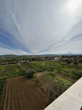 Bild 2 - 4 Zimmer Etagenwohnung zum Kaufen in Roseto Degli Abruzzi