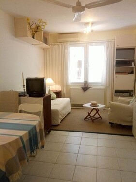Bild 2 - 4 Zimmer Einfamilienhaus zum Kaufen in Skiathos