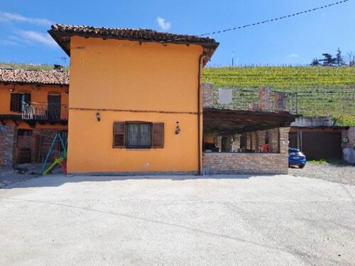 Bild 3 - 7 Zimmer Einfamilienhaus in Coazzolo