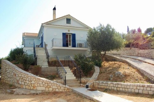 Bild 2 - 3 Zimmer Einfamilienhaus zum Kaufen in Ithaca