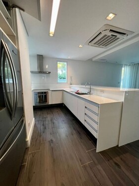 Bild 4 - Villa mit 946,00 m&sup2; in Pavia zum Kaufen