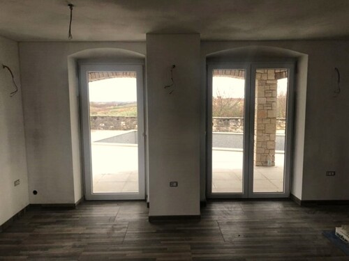 Bild 2 - 4 Zimmer Einfamilienhaus zum Kaufen in Umag