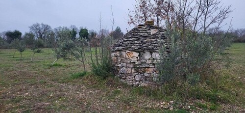 Bild 3 - Grundstück in Pula