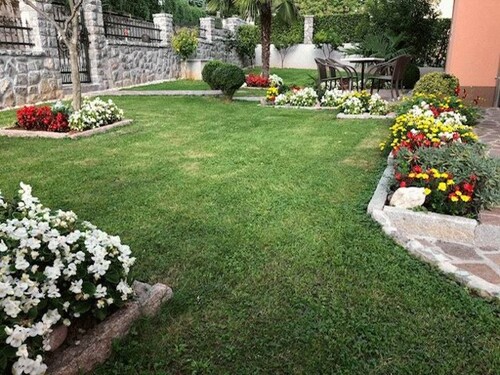 Bild 2 - 17 Zimmer Einfamilienhaus zum Kaufen in Opatija