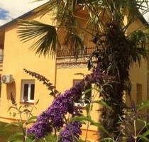 Ferienhaus nahe Meer - 545.000,00 EUR Kaufpreis, ca.  190,00 m² Wohnfläche in Funtana (PLZ: 52452)