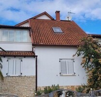 VILLA mit Pool und 5 Apartments am Nobelstrand Pula - Medulin