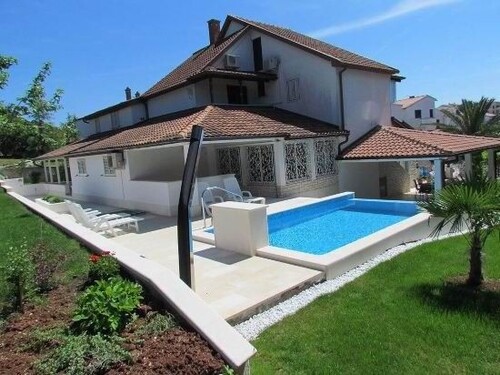 Bild 4 - Einfamilienhaus mit 345,00 m² in Medulin zum Kaufen