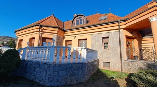Bild 3 - 7 Zimmer Einfamilienhaus in Pécs