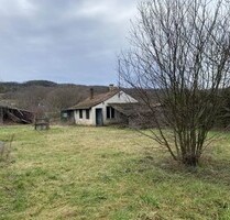 Im Komitat Zala ein 1255 m2 Grundstück mit kleines Hauschen - Zalaszentgrót