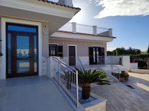 Bild 4 - Einfamilienhaus mit 400,00 m² in Trani zum Kaufen