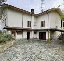Doppelhaushälfte mit Grundstück Region Parma - Bargone di Montauro