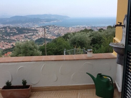 Bild 3 - 5 Zimmer Einfamilienhaus in La Spezia