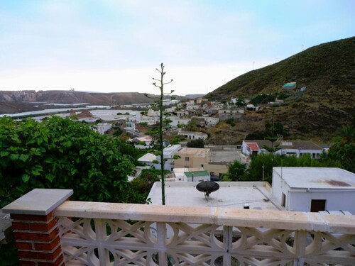 Bild 2 - 5 Zimmer Einfamilienhaus zum Kaufen in Adra