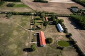 Bild 1 - Gepflegte Pferdefarm in Ungarn - 750.000,00 EUR Kaufpreis, ca.  200,00 m² Wohnfläche