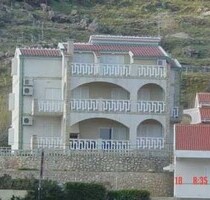 Appartement-Haus nur 30 m vom Meer entfernt - PAG