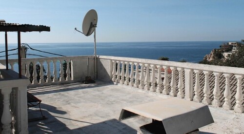 Bild 1 - MINI Hotel 250m2 Grund 300m2 Meer 20m Panoramablick