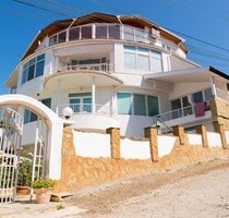 Haus mit einzigartigem Meerblick Garage und Grillplatz - Balchik