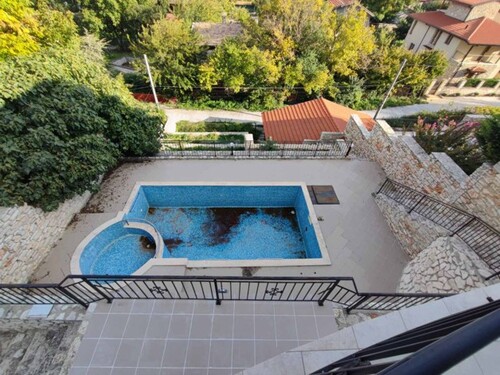 Bild 3 - 9 Zimmer Einfamilienhaus in Balchik